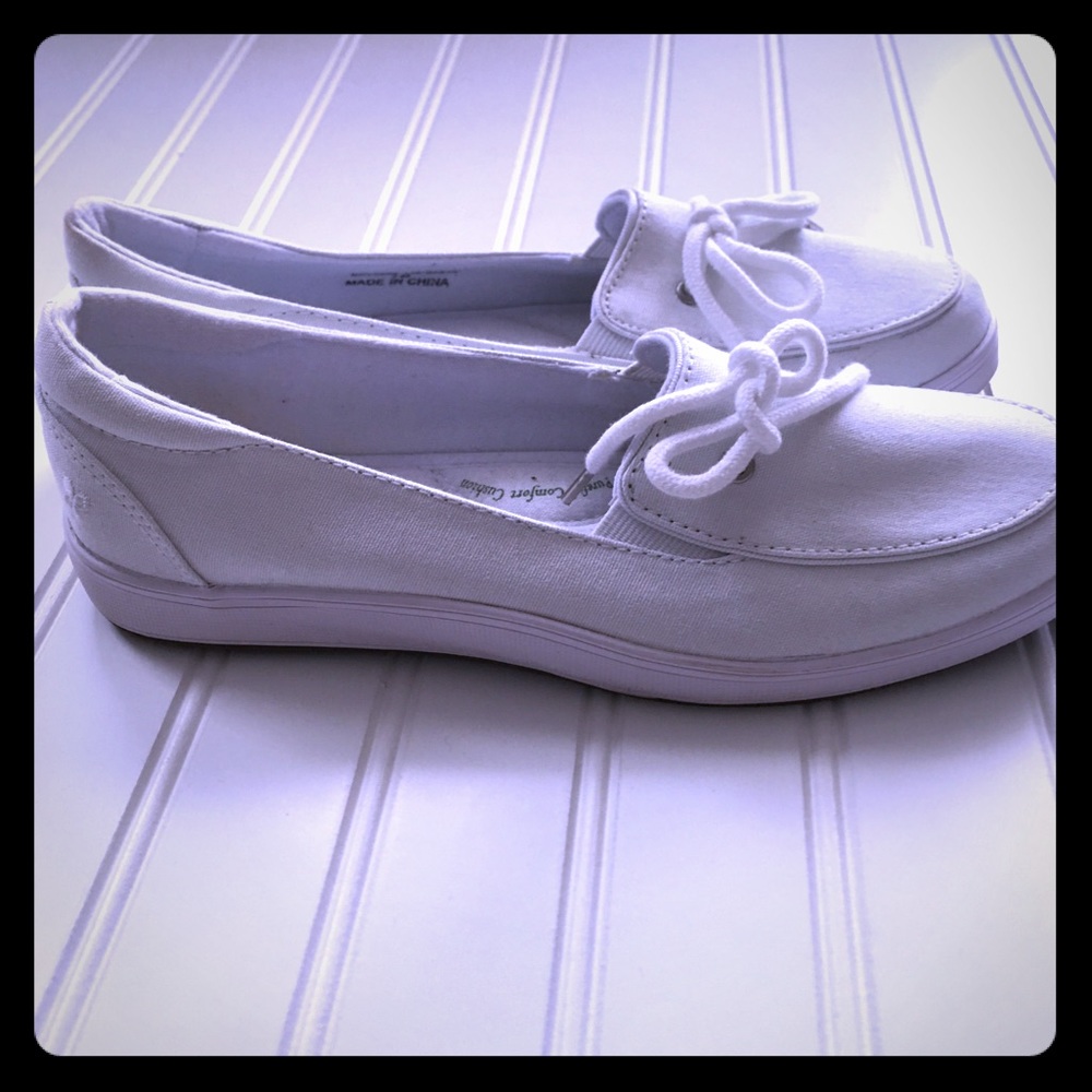 Grasshopper White Shoes - Picture 1 of 4